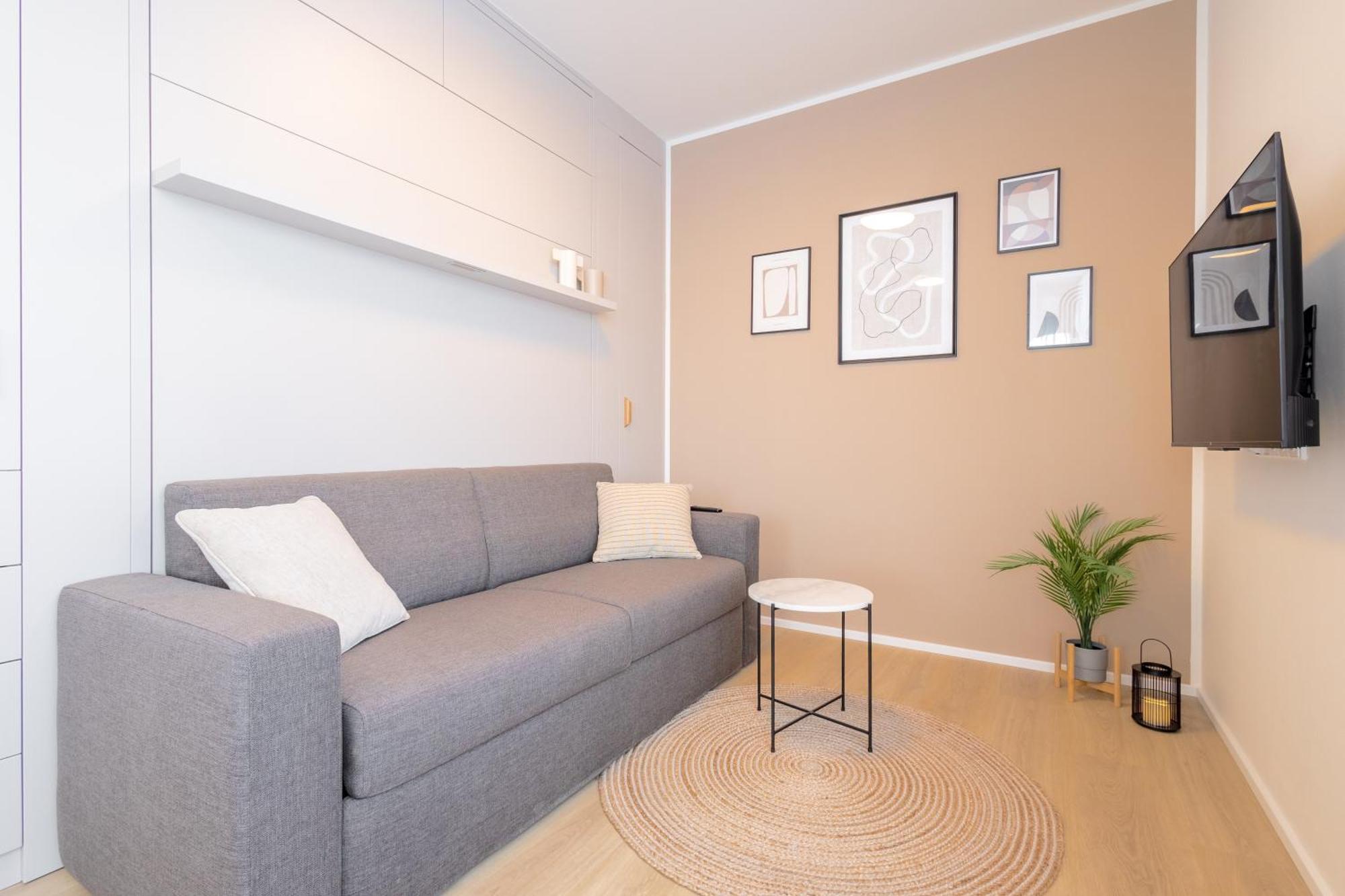Bright 2Br - 7Th Floor, Balcony, Free Parking By Gravity Prague 아파트 외부 사진