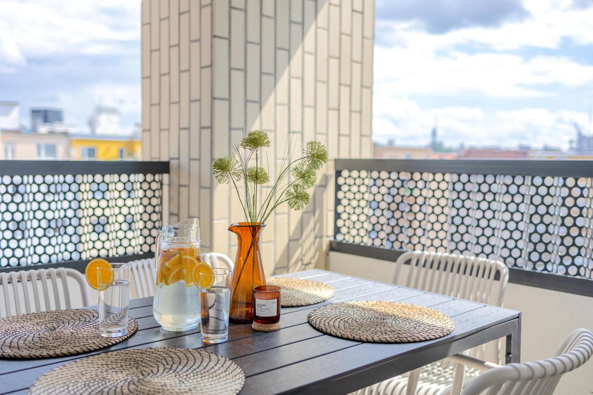 Bright 2Br - 7Th Floor, Balcony, Free Parking By Gravity Prague 아파트 외부 사진
